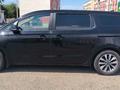 Kia Carnival 2015 года за 11 800 000 тг. в Алматы – фото 4
