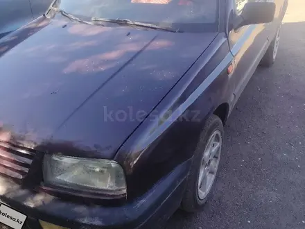Volkswagen Vento 1993 года за 800 000 тг. в Экибастуз – фото 2