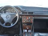 Mercedes-Benz E 320 1995 года за 6 000 000 тг. в Шымкент – фото 2