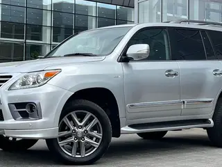 Lexus LX 570