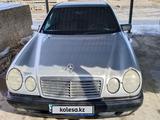 Mercedes-Benz E 200 1996 года за 2 100 000 тг. в Тараз – фото 2