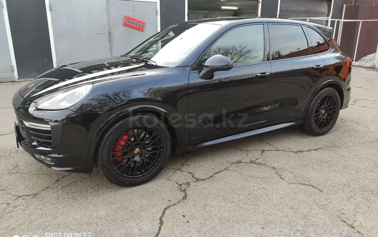 Porsche Cayenne 2015 года за 25 000 000 тг. в Алматы