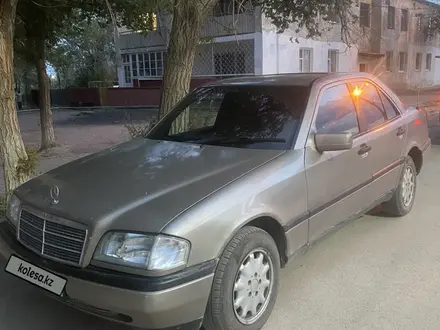 Mercedes-Benz C 180 1995 года за 1 600 000 тг. в Балхаш – фото 2