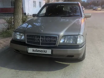 Mercedes-Benz C 180 1995 года за 1 600 000 тг. в Балхаш