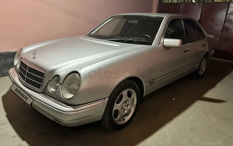 Mercedes-Benz E 280 1998 годаfor4 400 000 тг. в Шымкент