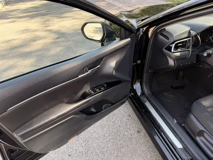 Toyota Camry 2019 года за 12 729 768 тг. в Алматы – фото 8