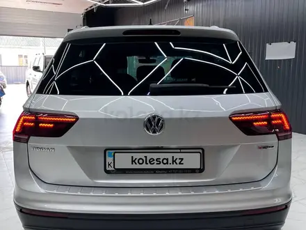 Volkswagen Tiguan 2018 года за 10 200 000 тг. в Атырау – фото 25