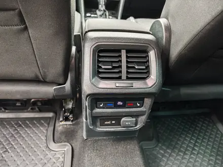 Volkswagen Tiguan 2018 года за 10 200 000 тг. в Атырау – фото 6