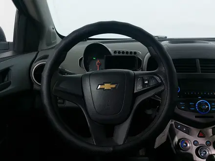 Chevrolet Aveo 2013 года за 3 550 000 тг. в Астана – фото 12