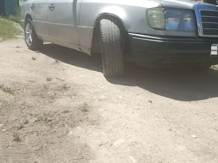 Mercedes-Benz E 230 1992 года за 800 000 тг. в Тараз – фото 2
