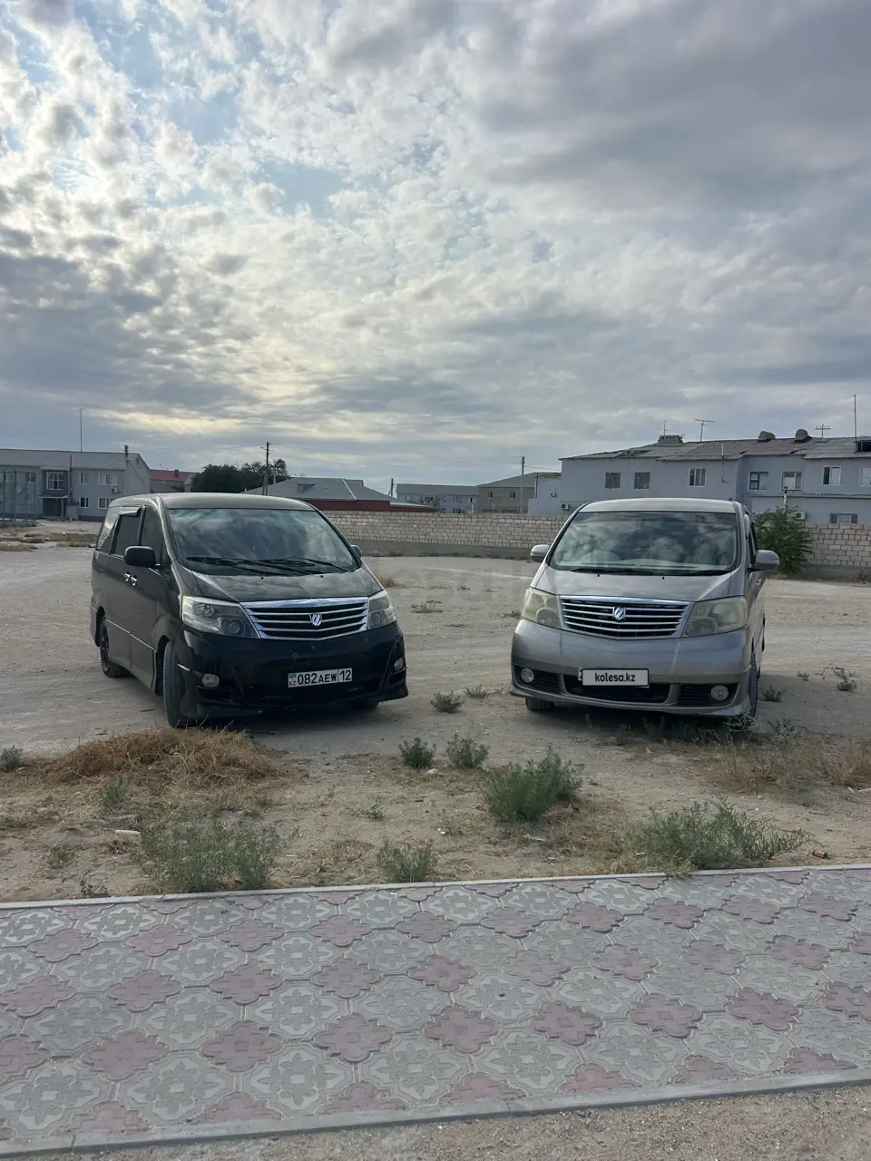 Toyota Alphard, 2005