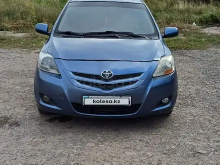 Toyota Yaris 2011 года за 4 500 000 тг. в Экибастуз – фото 2