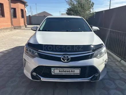 Toyota Camry 2017 года за 11 000 000 тг. в Атырау – фото 5