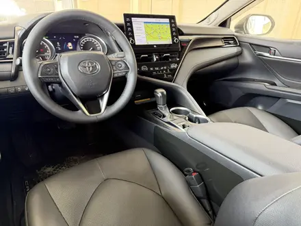 Toyota Camry 2021 года за 17 300 000 тг. в Шымкент – фото 9