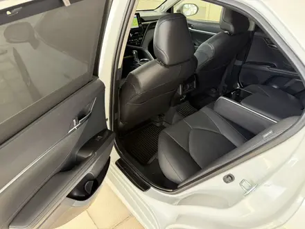 Toyota Camry 2021 года за 17 300 000 тг. в Шымкент – фото 13