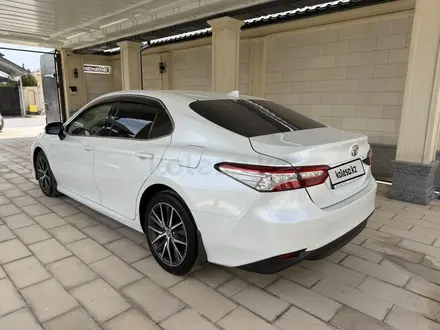 Toyota Camry 2021 года за 17 300 000 тг. в Шымкент – фото 6