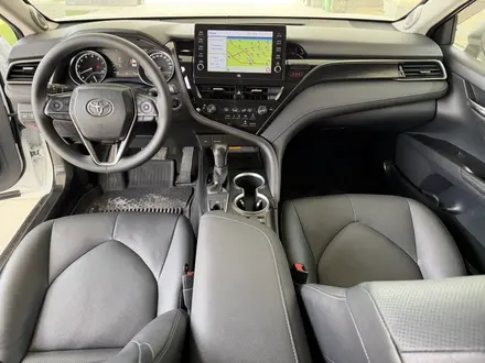 Toyota Camry 2021 года за 17 300 000 тг. в Шымкент – фото 10