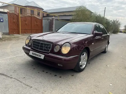 Mercedes-Benz E 320 1997 года за 3 600 000 тг. в Кызылорда