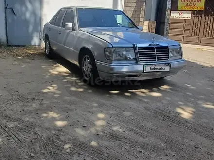 Mercedes-Benz E 300 1992 года за 1 380 000 тг. в Тараз – фото 4