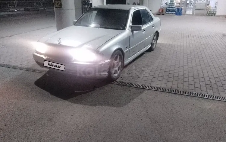 Mercedes-Benz C 200 1994 года за 750 000 тг. в Караганда