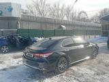 Toyota Camry 2023 годаүшін14 300 000 тг. в Алматы – фото 3