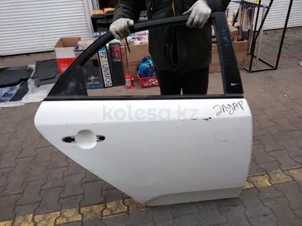 Kia Cerato задняя правая дверь фарте за 110 000 тг. в Алматы – фото 2