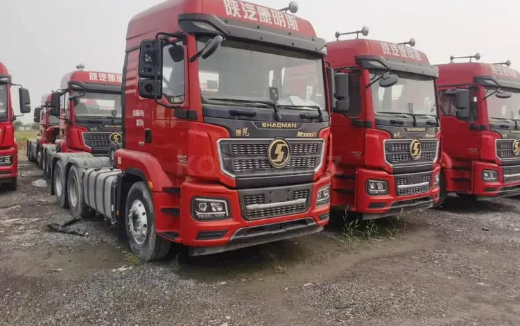 Shacman  Седельный тягач М3000 Shacman 6х4, 2021г. В 2021 года за 27 500 000 тг. в Караганда
