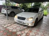 Mercedes-Benz C 240 2001 годаүшін3 100 000 тг. в Алматы – фото 2