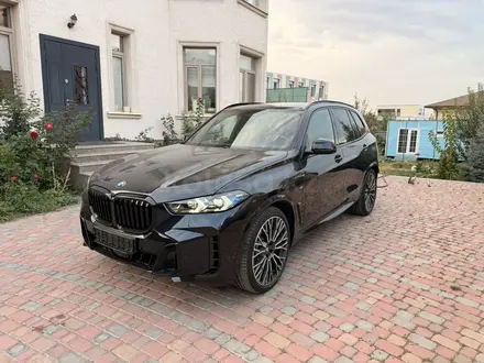 BMW X5 2024 года за 51 000 000 тг. в Алматы – фото 9
