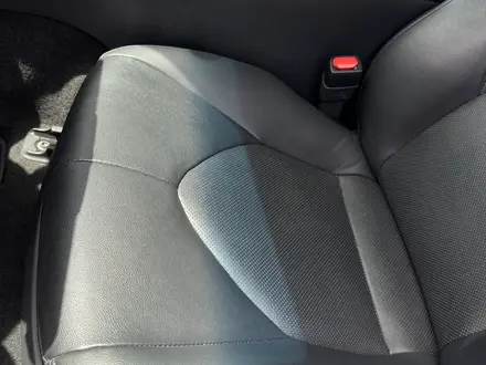 Toyota Camry 2022 года за 15 200 000 тг. в Алматы – фото 11