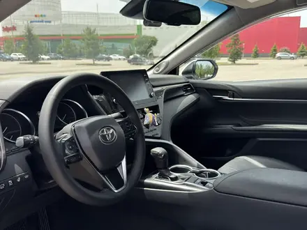 Toyota Camry 2022 года за 15 200 000 тг. в Алматы – фото 9