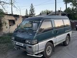 Mitsubishi Delica 1994 годаүшін1 350 000 тг. в Семей – фото 2