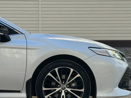 Toyota Camry 2020 года за 13 850 000 тг. в Павлодар – фото 13