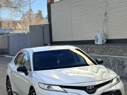 Toyota Camry 2020 года за 13 850 000 тг. в Павлодар – фото 3