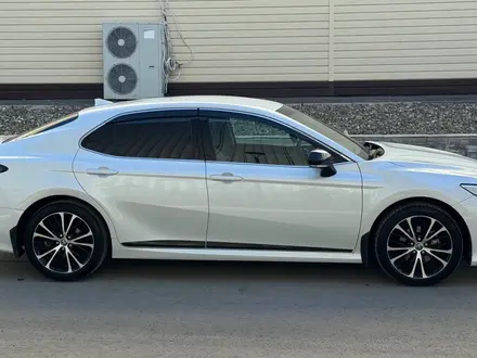 Toyota Camry 2020 года за 13 850 000 тг. в Павлодар – фото 8