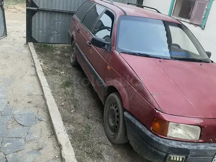 Volkswagen Passat 1992 года за 650 000 тг. в Семей
