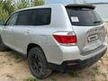 Toyota Highlander 2012 годаfor7 000 000 тг. в Актобе – фото 2