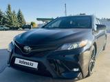 Toyota Camry 2020 года за 9 100 000 тг. в Костанай – фото 2