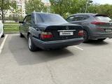 Mercedes-Benz E 220 1995 годаүшін3 600 000 тг. в Астана – фото 3