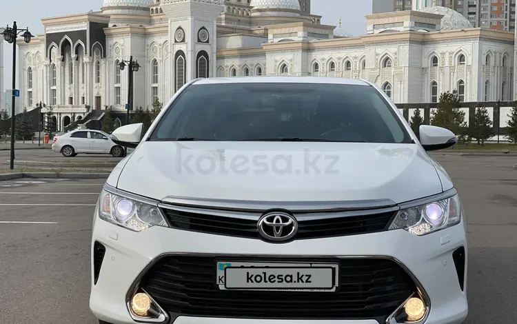 Toyota Camry 2016 года за 16 950 000 тг. в Астана