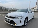 Toyota Camry 2016 года за 17 900 000 тг. в Астана – фото 2