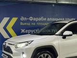 Toyota RAV4 2020 года за 14 800 000 тг. в Шымкент – фото 3