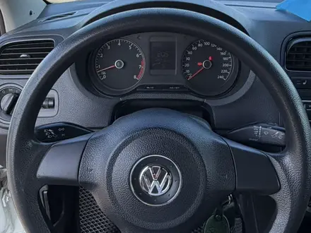 Volkswagen Polo 2015 года за 3 300 000 тг. в Астана – фото 20