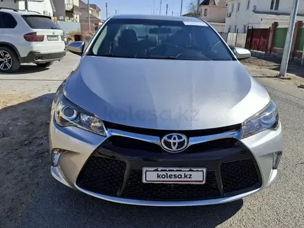 Toyota Camry 2015 года за 5 500 000 тг. в Атырау