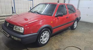 Volkswagen Vento 1993 года за 1 250 000 тг. в Семей