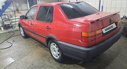Volkswagen Vento 1993 года за 1 250 000 тг. в Семей – фото 4
