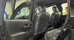 Toyota Land Cruiser 2026 года за 66 160 000 тг. в Астана – фото 4