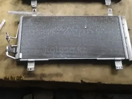 Радиатор кондиционера мазда 6 за 25 000 тг. в Караганда