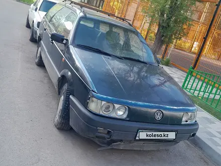 Volkswagen Passat 1993 года за 600 000 тг. в Астана – фото 2