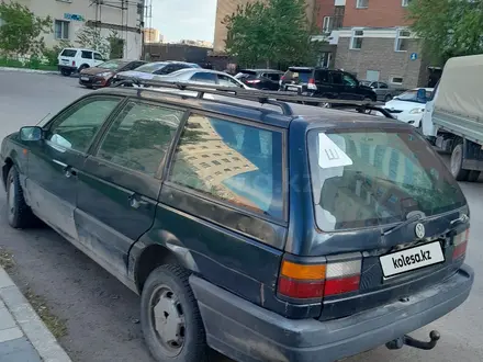 Volkswagen Passat 1993 года за 600 000 тг. в Астана – фото 5